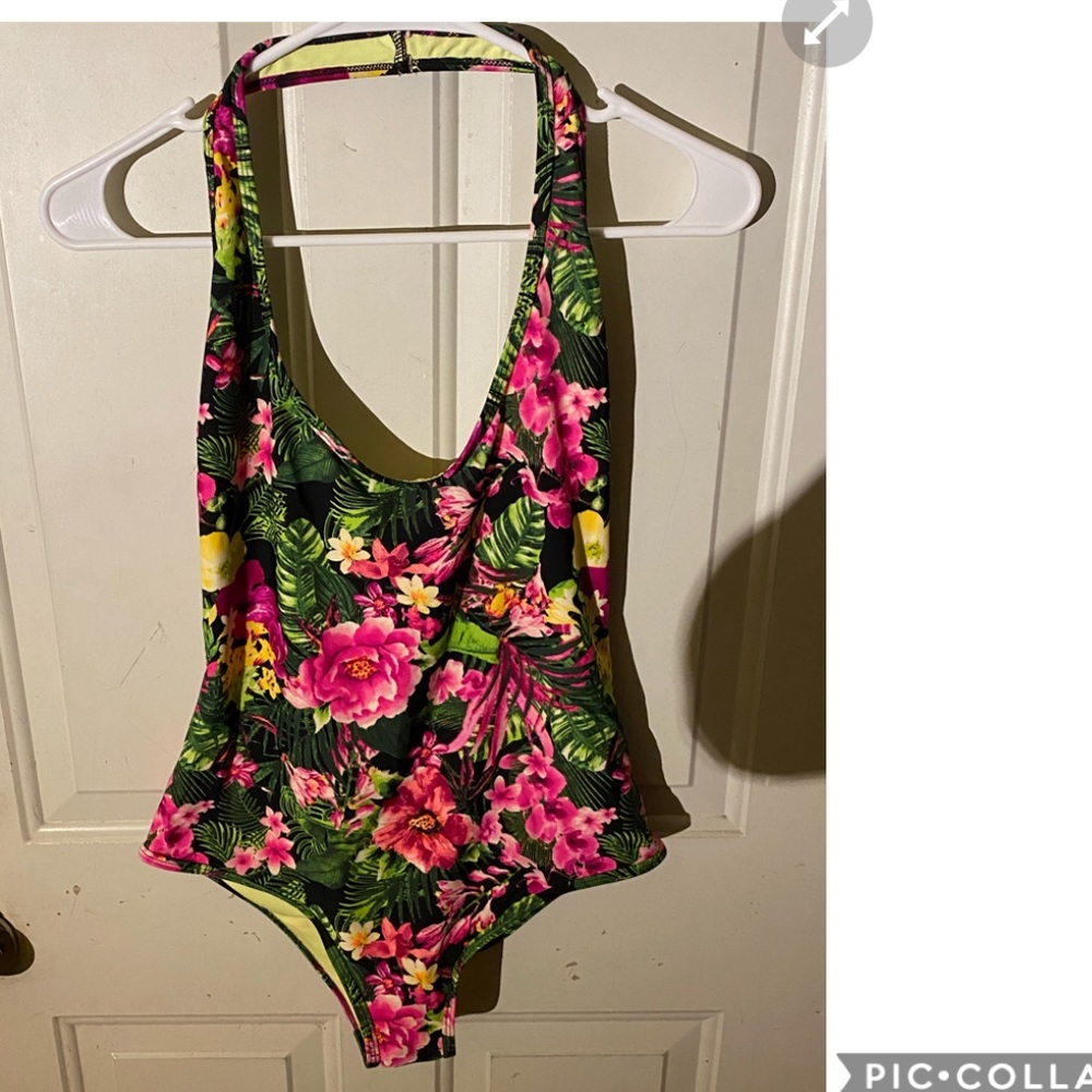 Jungle Flower 🌸 Bathing Suit